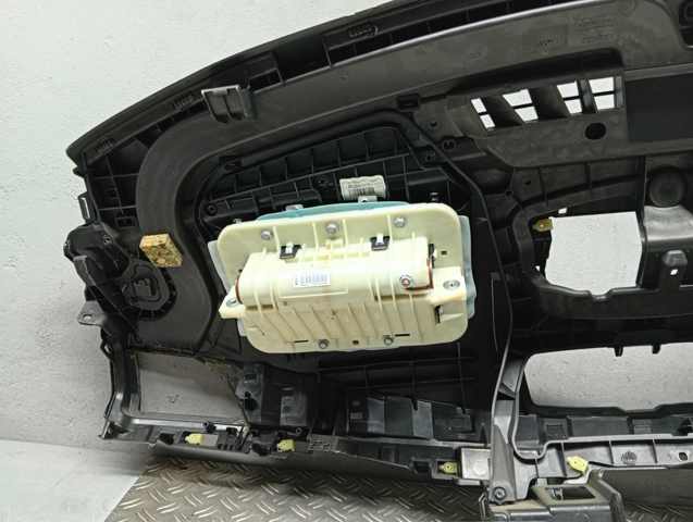 681000022R RENAULT купить в Житомир