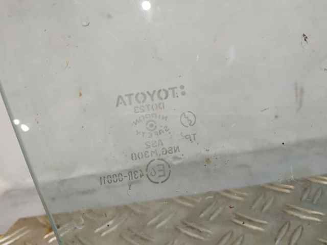 TOYOTA 681010F010 Стекло двери передней правой в наличии Ужгород