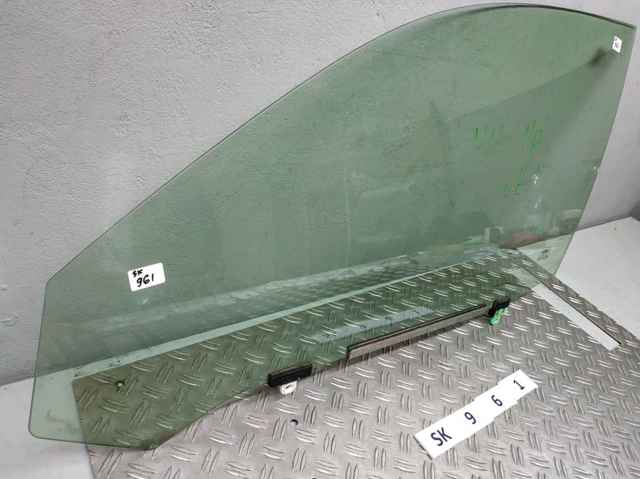 6810248090 TOYOTA Стекло двери передней левой купить в Львов