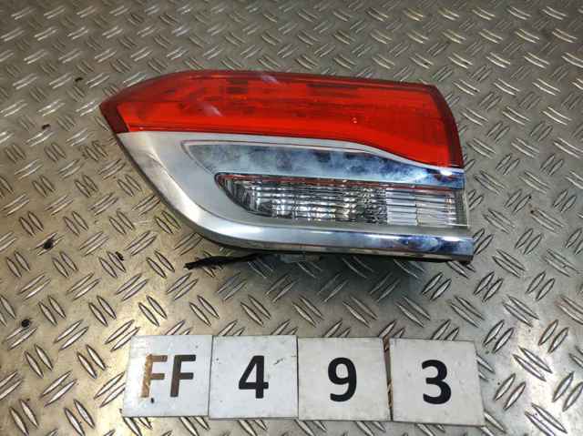Фара задняя правая внутренняя 68110046AF CHRYSLER
