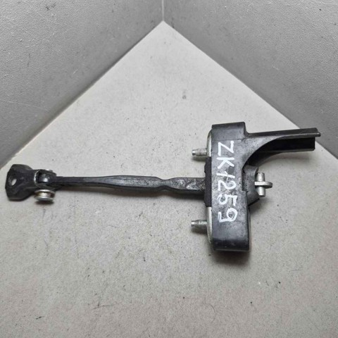 6864060100 TOYOTA Ограничитель открывания двери задний купить в Ирпень