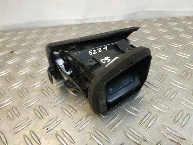 NISSAN 687605HA0A в наличии Ужгород