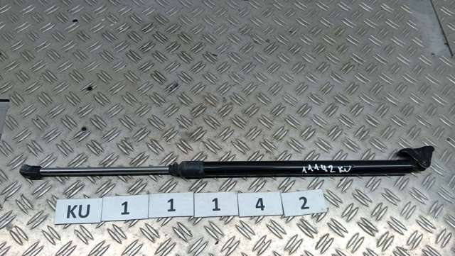 Амортизатор двери багажника 689500W510 TOYOTA