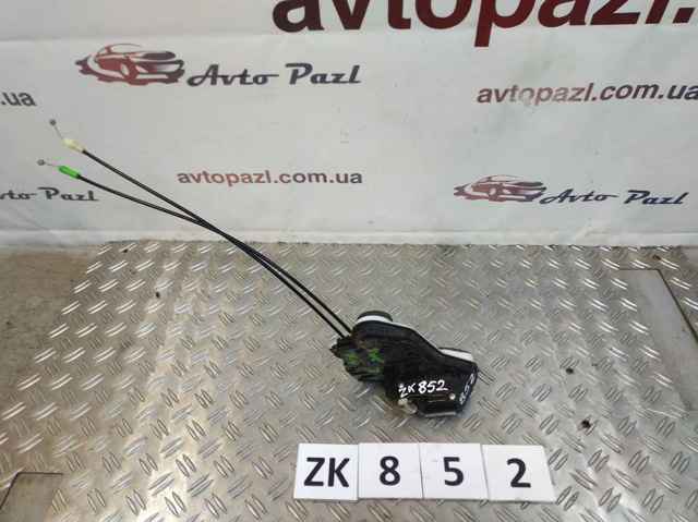 Замок двери задней левой 6906048060 TOYOTA