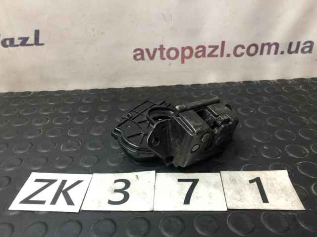 Замок пятой двери 6935028150 TOYOTA