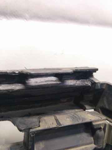 6C0853677 VAG Решетка радиатора купить в Днепр