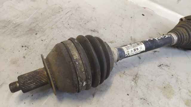 6R0407761A VAG Левая полуось купить в Ужгород