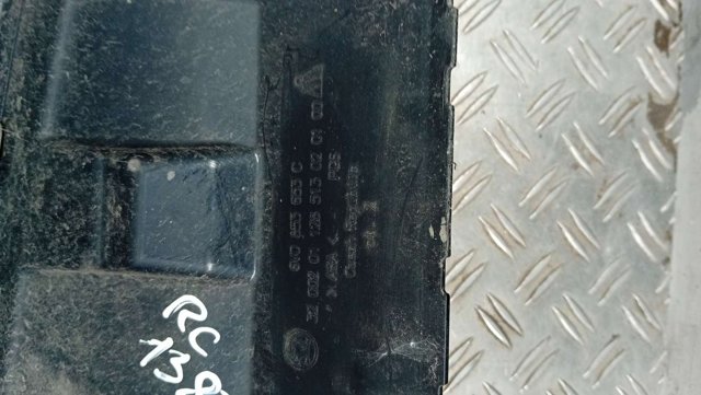 6V0853653C VAG Решетка радиатора купить в Чернигов