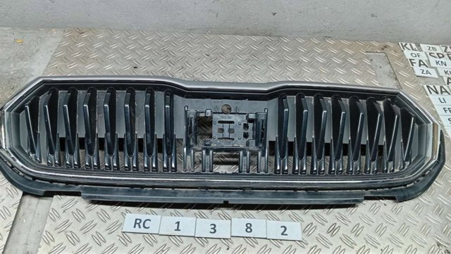 Решетка радиатора 6VA853653 VAG