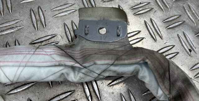Датчик AIRBAG передний 7030A081 MITSUBISHI