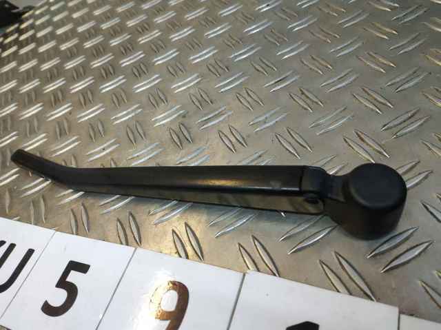7138507 BMW Рычаг-поводок стеклоочистителя заднего стекла купить в Черновцы