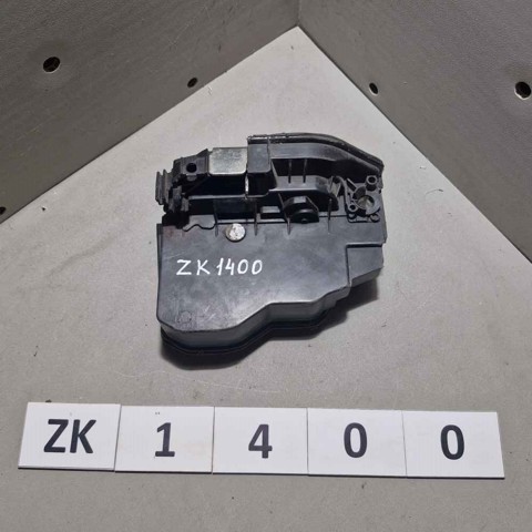 Замок передней пассажирской двери 7202144 BMW