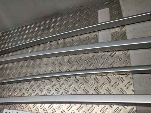 738200019R RENAULT Рейлинг крыши правый купить в Черновцы