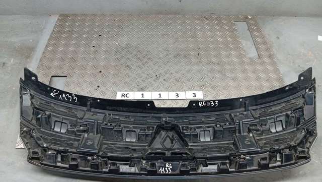 Облицовка радиатора 7450B303 MITSUBISHI