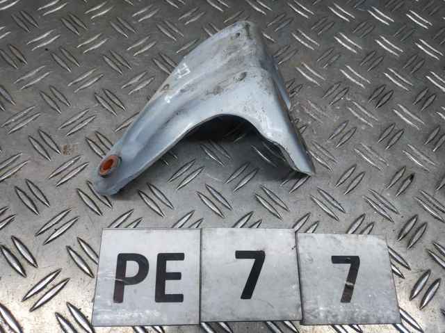 Ролик боковой двери правый нижний 745967497R RENAULT
