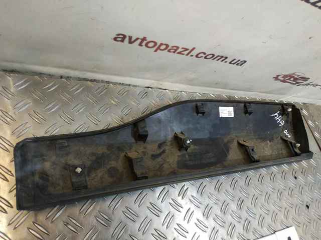 Накладка задней левой двери 7507842040 TOYOTA