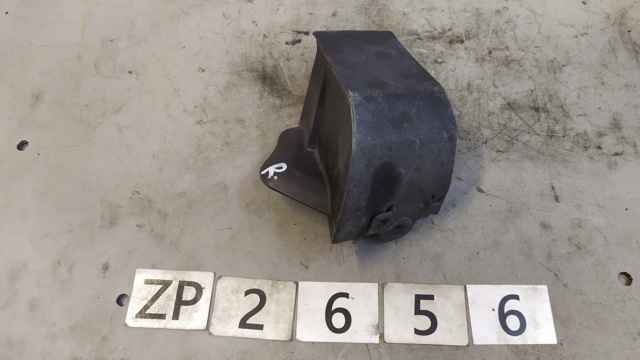 Молдинг переднего правого крыла 7560148030 TOYOTA
