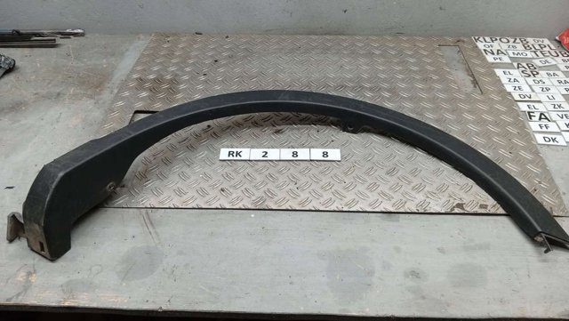 Молдинг арки колеса заднего, левый 7560642190 TOYOTA