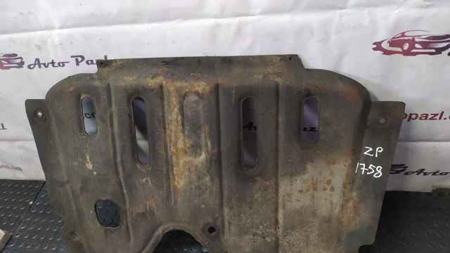 758903726R RENAULT Защита двигателя, поддона (моторного отсека) купить в Ужгород