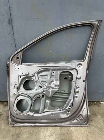 Пассажирская передняя дверь 76004N7000 HYUNDAI