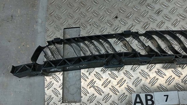 760807863 Кронштейн бампера заднего центральный купить Черновцы