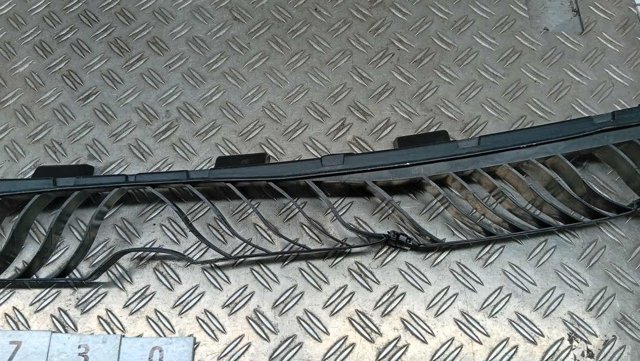VAG 760807863 Кронштейн бампера заднего центральный в наличии Черкассы