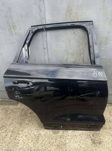 Дверь пассажирская задняя правая 760833052B VAG