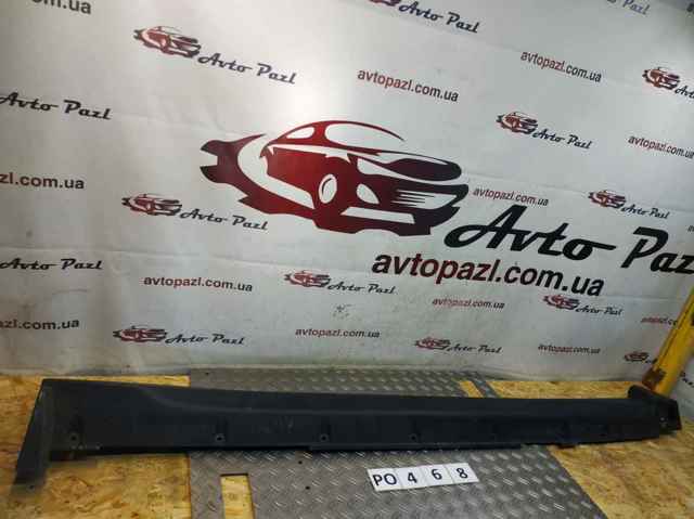 768504BA0A NISSAN Накладка (молдинг) порога наружная правая купить в Ужгород