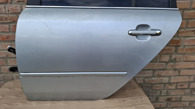 770033K010 HYUNDAI Дверь задняя левая купить в Украина