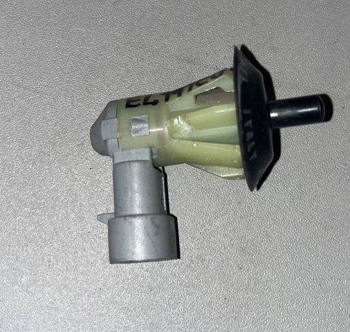 7700426417 RENAULT Датчик закрывания дверей купить в Хмельницкий