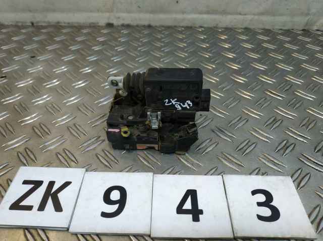 Внутренний дверной замок 7701046800 RENAULT