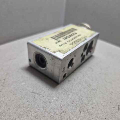 7701208762 Клапан TRV кондиционера купить Киев