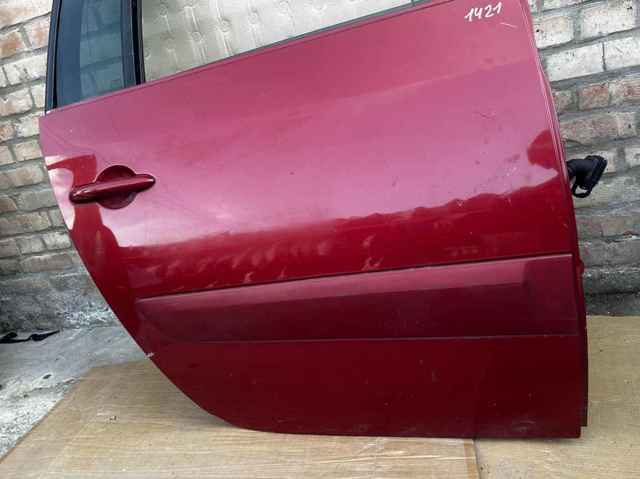 RENAULT 7751476286 Дверь задняя правая в наличии Запорожье