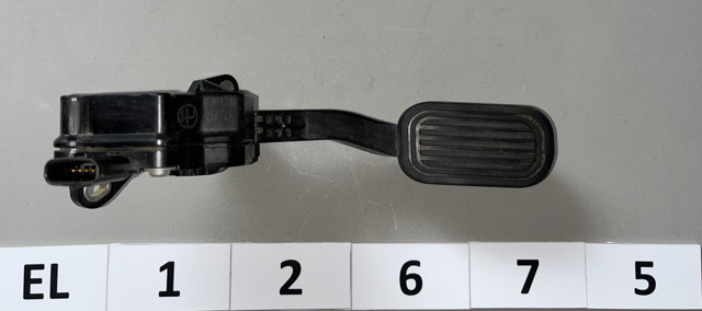 TOYOTA 7811060110 Педаль газа в наличии Винница