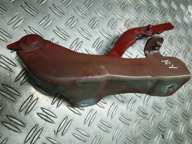 Правая петля капота  791204Z000 HYUNDAI