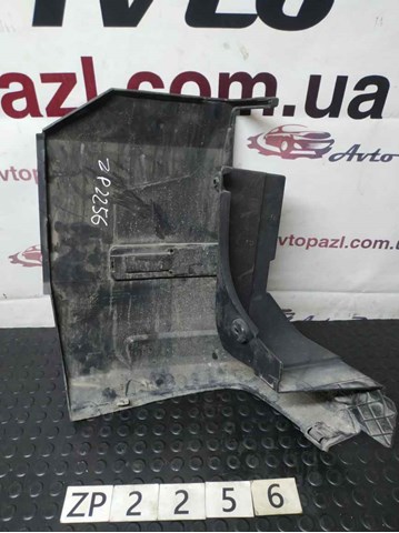 VAG 7C0807322B Бампер задний, правая часть в наличии Полтава