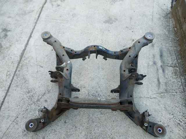 Поперечка задней подвески 7L8599030C VAG