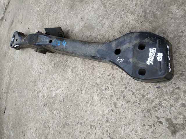VAG 7P6399225D Балка крепления коробки передач в наличии Винница