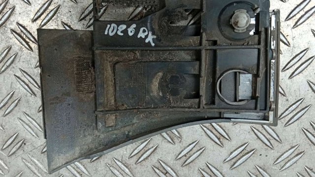 7P6853718F Расширитель (накладка) арки переднего крыла правый купить Одесса