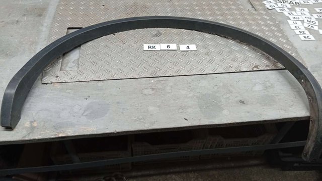 Расширитель задней арки колеса, левый 7P6854819B VAG