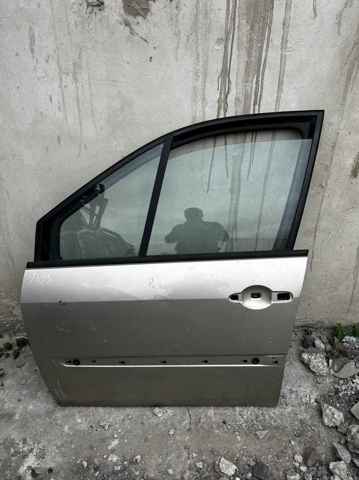 RENAULT 801015506R Дверь передняя левая в наличии Винница