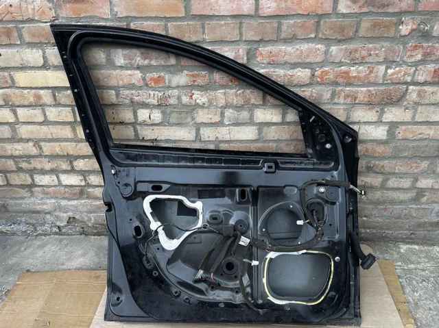 RENAULT 801015772R Дверь передняя левая в наличии Черкассы