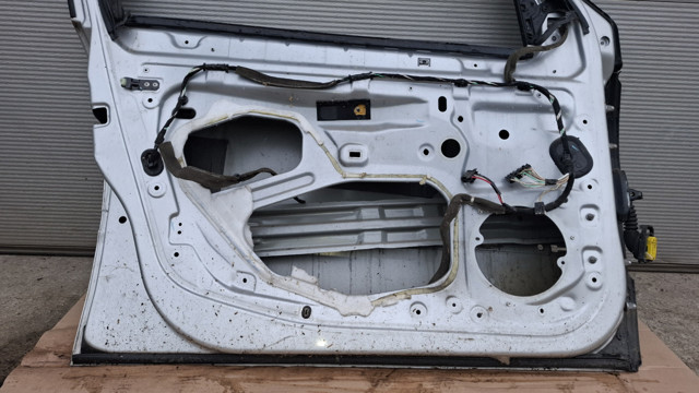 801110002R RENAULT купить в Ровно
