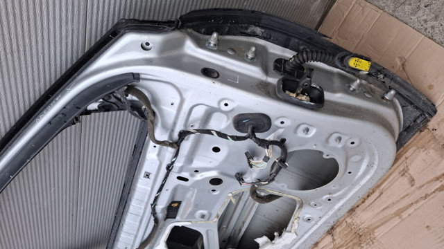 801110002R RENAULT купить в Ужгород