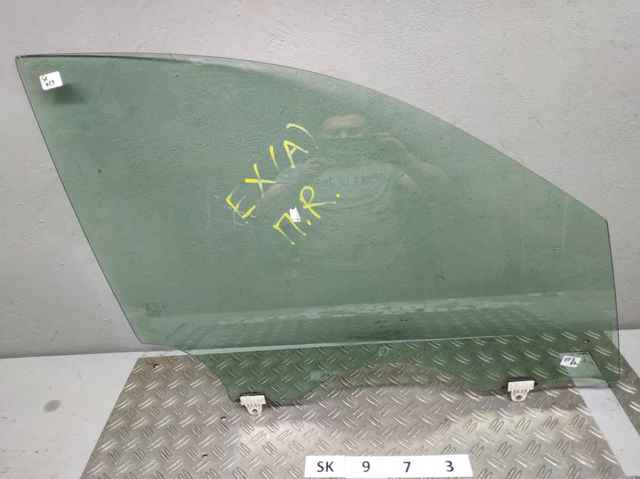 Стекло передней правой двери 803001BA0A NISSAN