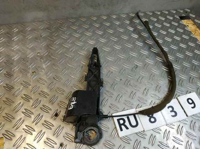 806065415R RENAULT Держатель наружной ручки двери передней правой купить в Винница
