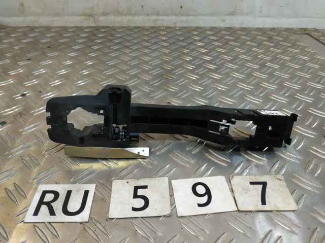 Держатель наружной ручки двери, передней левой 806114BA0A NISSAN