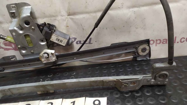 RENAULT 807212230R Стеклоподъемник передней левой двери в наличии Ужгород
