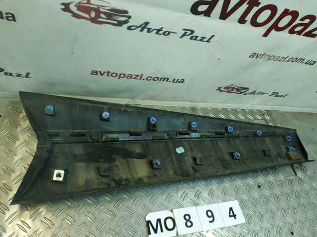 808778404R RENAULT Накладка двери передней левой купить в Харьков