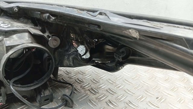 TOYOTA 811100E380 Правая фара в наличии Тернополь